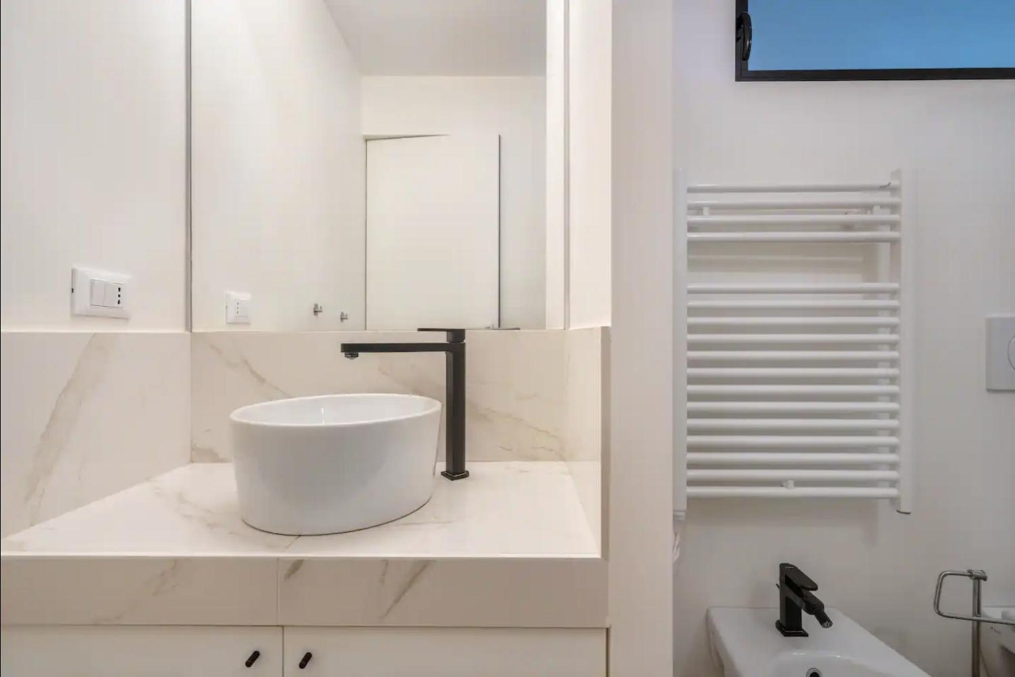 Modern Loft In Porta Venezia - Hosted By Sweetstay มิลาน ภายนอก รูปภาพ